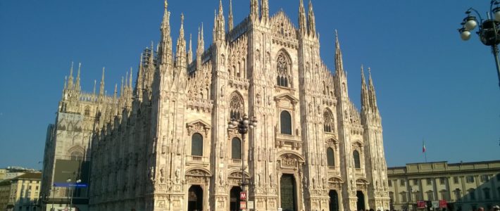 Milano, tra i tetti e i grattacieli